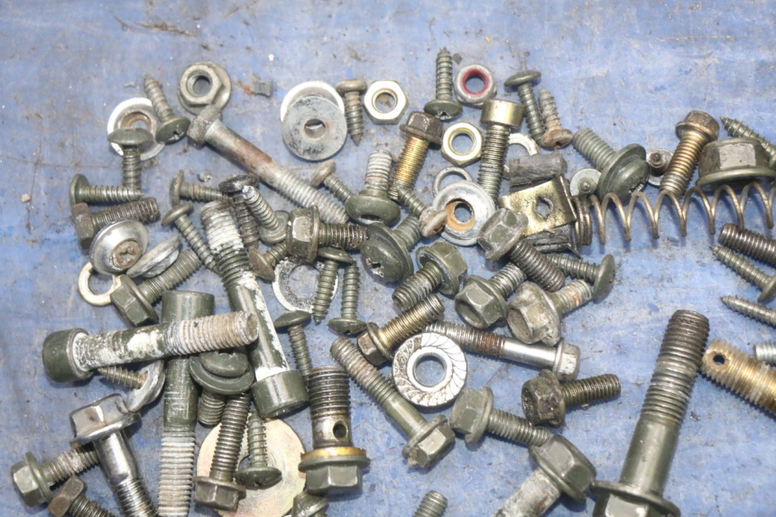 photo de ZAK SCHROEVEN EN BEVESTIGINGSMATERIAAL KEEWAY RY6 2T 50 (2011 - 2019) - Detail van het onderdeel