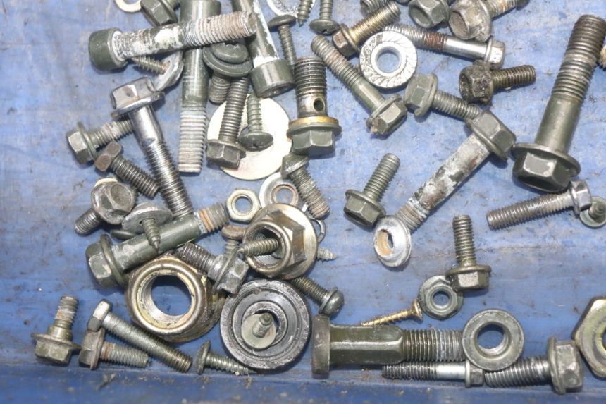 photo de ZAK SCHROEVEN EN BEVESTIGINGSMATERIAAL KEEWAY RY6 2T 50 (2011 - 2019) - Andere kijkhoek