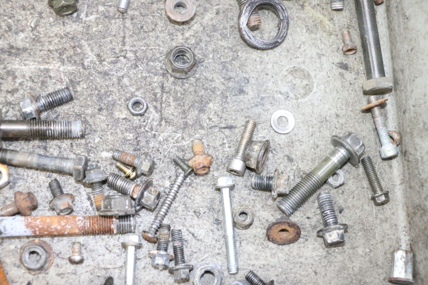 photo de ZAK SCHROEVEN EN BEVESTIGINGSMATERIAAL HYTRACK S 150 (2003 - 2011) - Andere kijkhoek