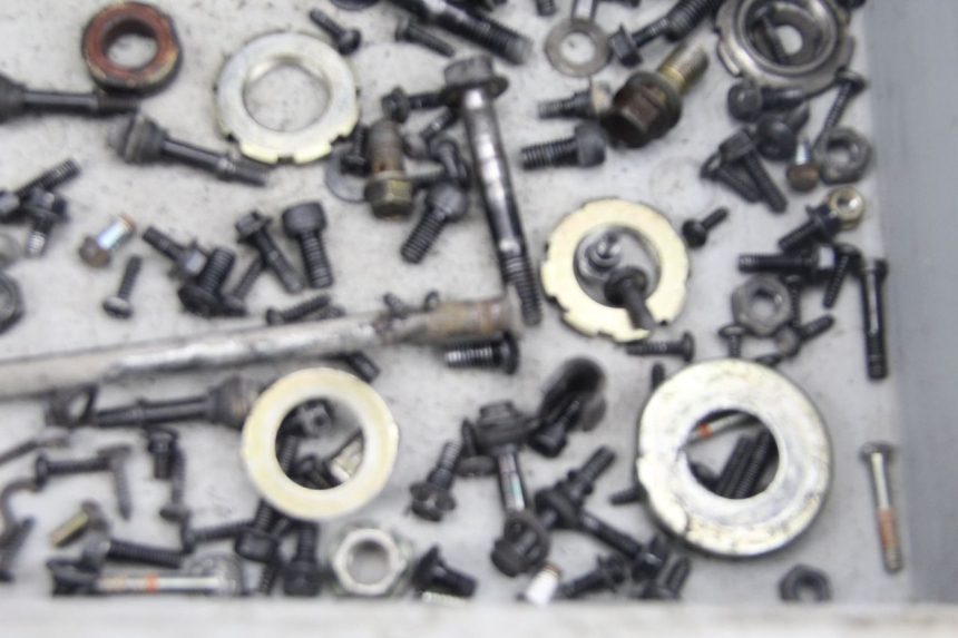 photo de ZAK SCHROEVEN EN BEVESTIGINGSMATERIAAL DAELIM S2 125 (2006 - 2007) - Zoom op gebruiksstaat