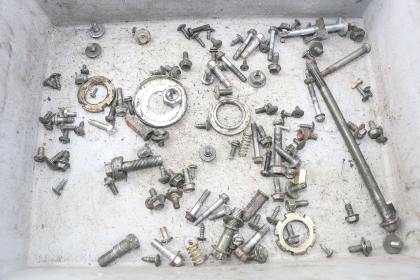 photo de ZAK SCHROEVEN EN BEVESTIGINGSMATERIAAL DAELIM S4 50 (2010 - 2015) - Hoofdaanzicht