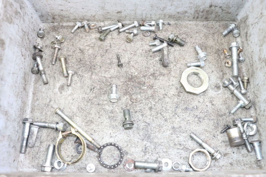 photo de ZAK SCHROEVEN EN BEVESTIGINGSMATERIAAL JM MOTORS SANTANA 50 (2014 - 2023) - Hoofdaanzicht