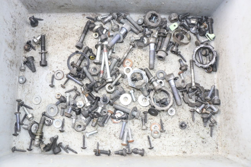 photo de ZAK SCHROEVEN EN BEVESTIGINGSMATERIAAL PEUGEOT SATELIS 300 (2012 - 2015) - Hoofdaanzicht