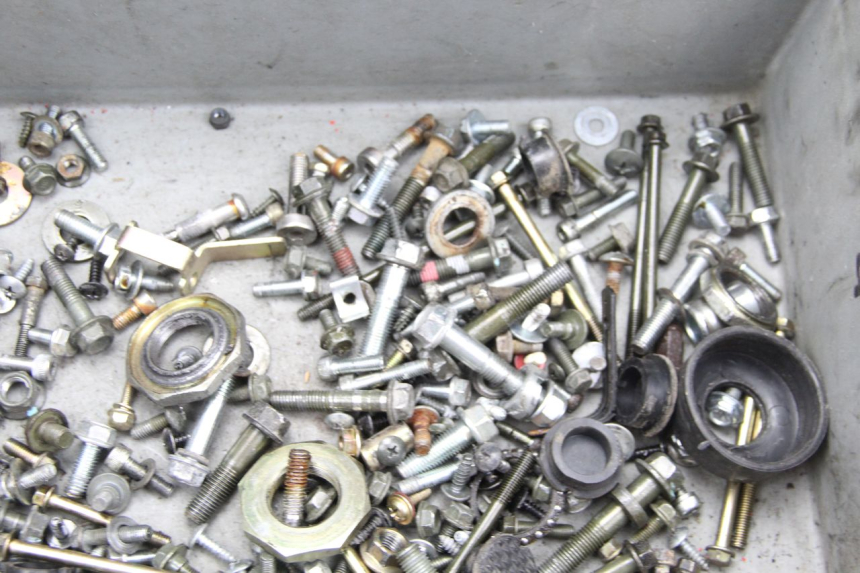 photo de ZAK SCHROEVEN EN BEVESTIGINGSMATERIAAL JM MOTORS SC 4T 50 (2018 - 2021) - Zoom op gebruiksstaat