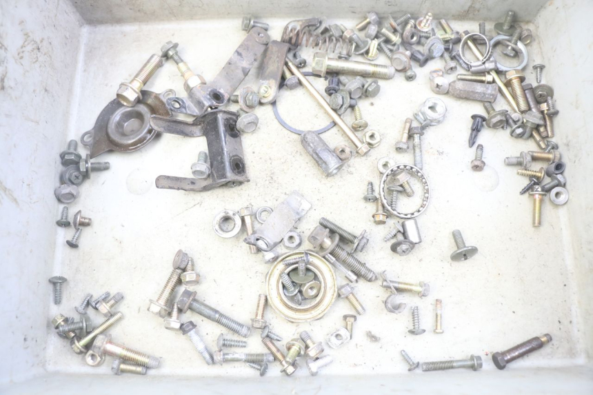 photo de ZAK SCHROEVEN EN BEVESTIGINGSMATERIAAL KYMCO SENTO 100 (2008 - 2013) - Hoofdaanzicht