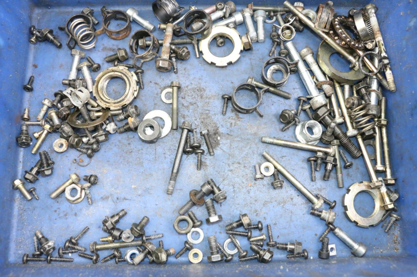 photo de ZAK SCHROEVEN EN BEVESTIGINGSMATERIAAL PEUGEOT SPEEDFIGHT 4 2T 50 (2015 - 2019) - Detail van het onderdeel