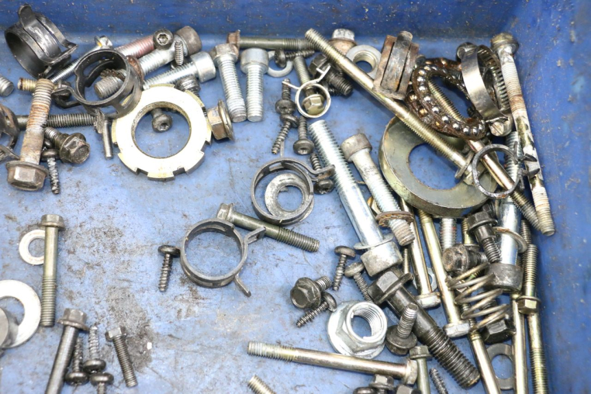 photo de ZAK SCHROEVEN EN BEVESTIGINGSMATERIAAL PEUGEOT SPEEDFIGHT 4 2T 50 (2015 - 2019) - Andere kijkhoek