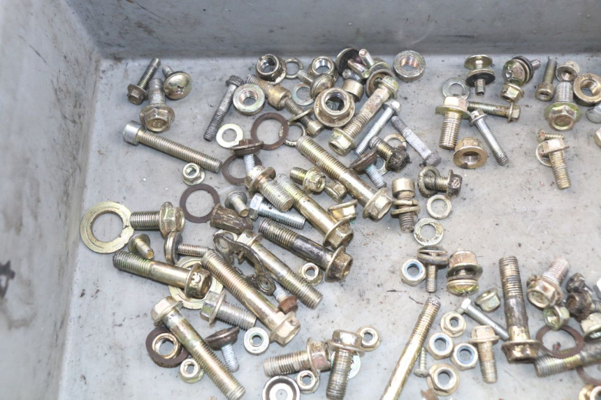 photo de ZAK SCHROEVEN EN BEVESTIGINGSMATERIAAL ORION SPORTRAX 125 - Zoom op gebruiksstaat