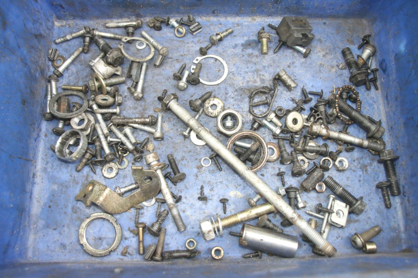 photo de ZAK SCHROEVEN EN BEVESTIGINGSMATERIAAL APRILIA SR 2T 50 (2012 - 2017) - Hoofdaanzicht