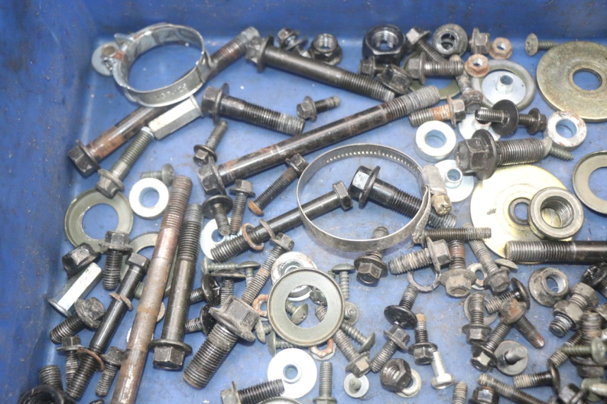 photo de ZAK SCHROEVEN EN BEVESTIGINGSMATERIAAL HYTRACK ST 170 (2020 - 2024) - Detail van het onderdeel