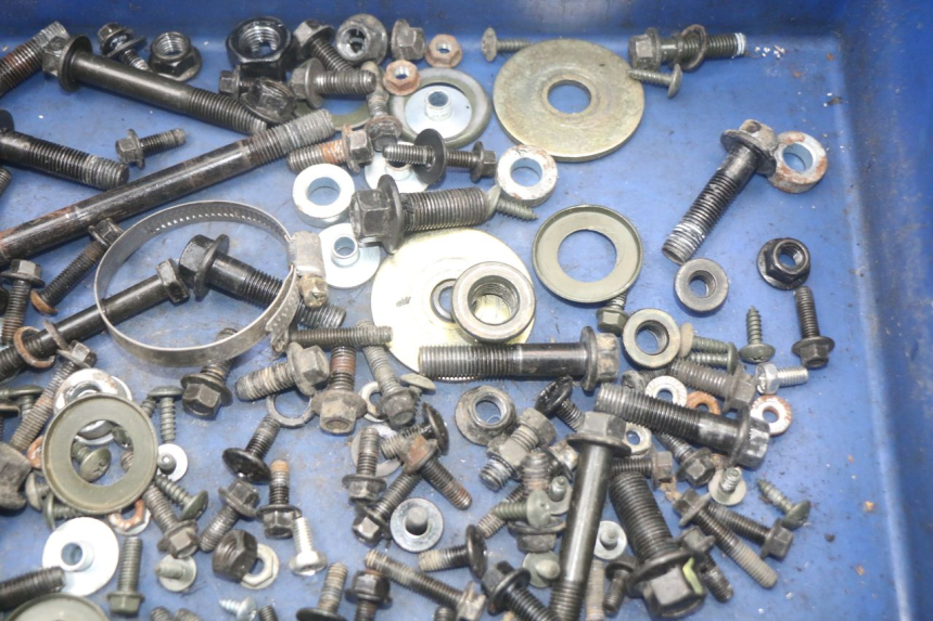 photo de ZAK SCHROEVEN EN BEVESTIGINGSMATERIAAL HYTRACK ST 170 (2020 - 2024) - Zoom op gebruiksstaat