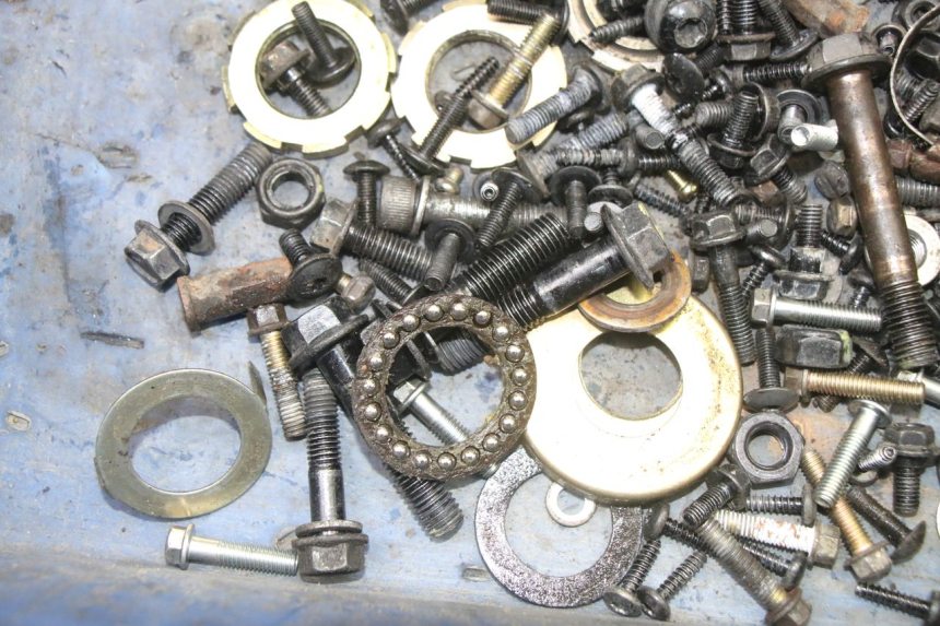 photo de ZAK SCHROEVEN EN BEVESTIGINGSMATERIAAL PEUGEOT STREETZONE I 2T 50 (2018 - 2020) - Andere kijkhoek