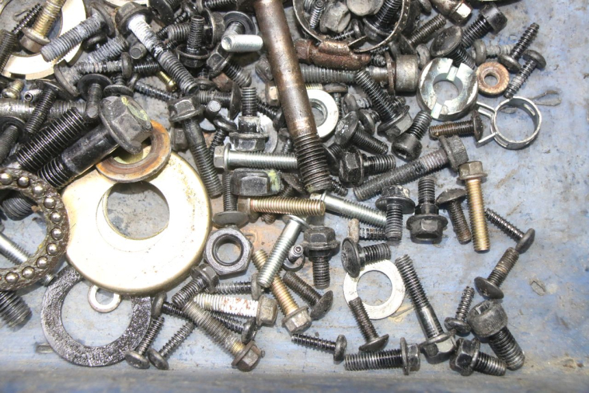 photo de ZAK SCHROEVEN EN BEVESTIGINGSMATERIAAL PEUGEOT STREETZONE I 2T 50 (2018 - 2020) - Technische close-up