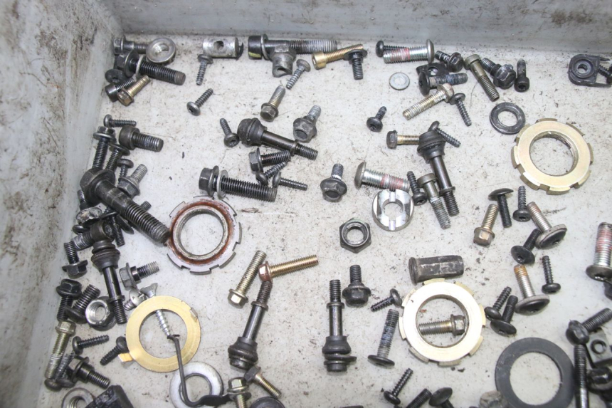 photo de ZAK SCHROEVEN EN BEVESTIGINGSMATERIAAL PEUGEOT STREETZONE I 2T 50 (2018 - 2020) - Detail van het onderdeel