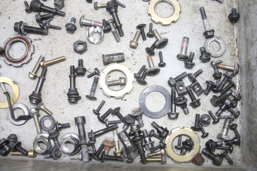 photo de ZAK SCHROEVEN EN BEVESTIGINGSMATERIAAL PEUGEOT STREETZONE I 2T 50 (2018 - 2020) - Technische close-up