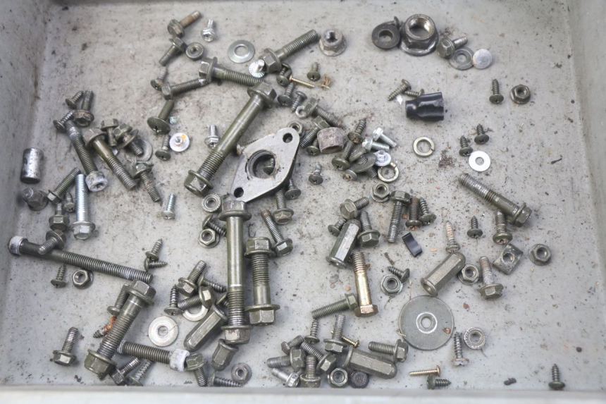 photo de ZAK SCHROEVEN EN BEVESTIGINGSMATERIAAL JM MOTORS SUNNY 50 (2017 - 2020) - Hoofdaanzicht