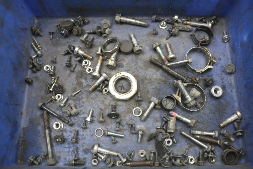 photo de ZAK SCHROEVEN EN BEVESTIGINGSMATERIAAL KYMCO SUPER 8 4T 50 (2021 - 2024) - Hoofdaanzicht