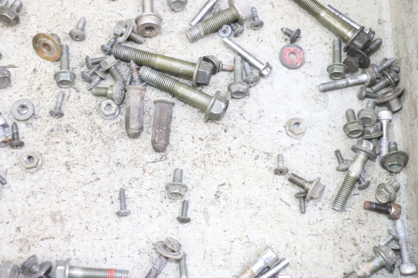 photo de ZAK SCHROEVEN EN BEVESTIGINGSMATERIAAL SYM JET 14 4T 50 (2018 - 2022) - Zoom op gebruiksstaat