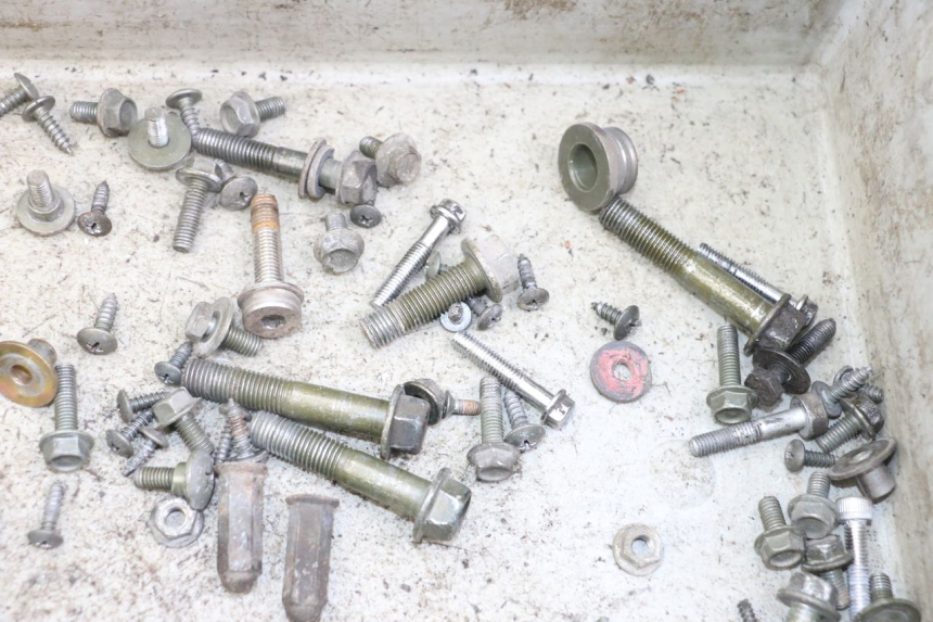 photo de ZAK SCHROEVEN EN BEVESTIGINGSMATERIAAL SYM JET 14 4T 50 (2018 - 2022) - Andere kijkhoek