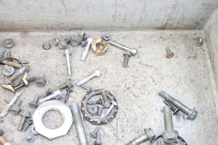 photo de ZAK SCHROEVEN EN BEVESTIGINGSMATERIAAL SYM JET 14 4T 50 (2018 - 2022) - Andere kijkhoek