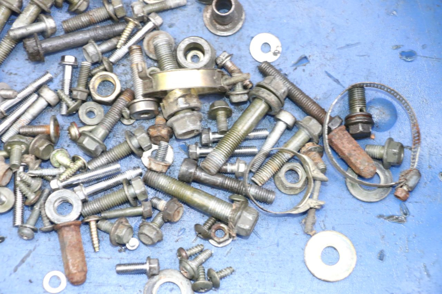 photo de ZAK SCHROEVEN EN BEVESTIGINGSMATERIAAL SYM ORBIT 2 4T 50 (2018 - 2022) - Zoom op gebruiksstaat