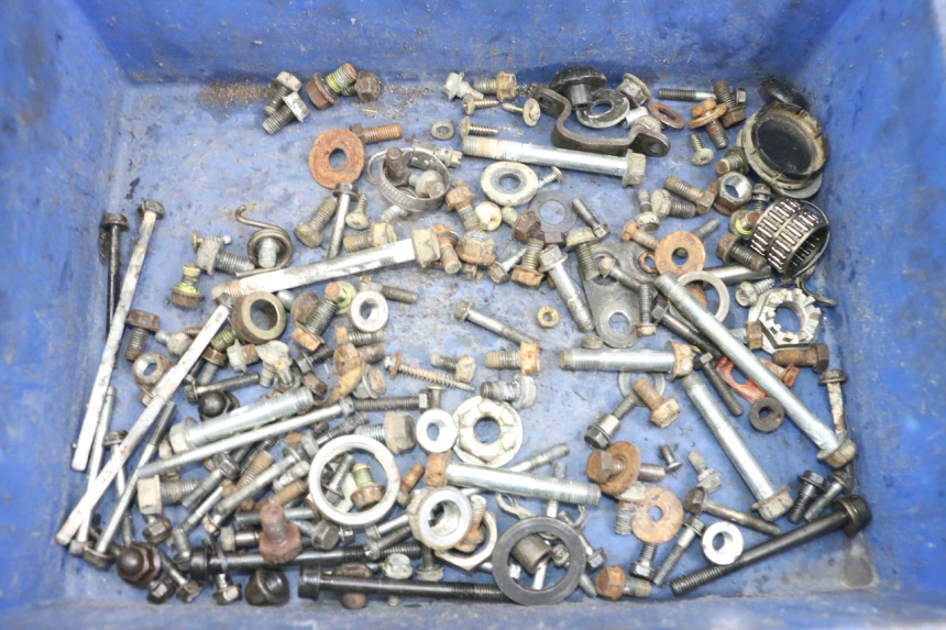 photo de ZAK SCHROEVEN EN BEVESTIGINGSMATERIAAL HONDA TRX 300 (1988 - 2000) - Detail van het onderdeel