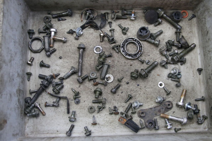 photo de ZAK SCHROEVEN EN BEVESTIGINGSMATERIAAL PEUGEOT TWEET 4T 50 (2010 - 2014) - Hoofdaanzicht