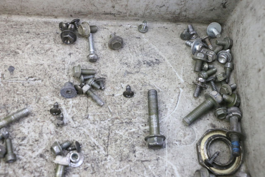 photo de ZAK SCHROEVEN EN BEVESTIGINGSMATERIAAL PEUGEOT TWEET 4T 50 (2018 - 2022) - Andere kijkhoek