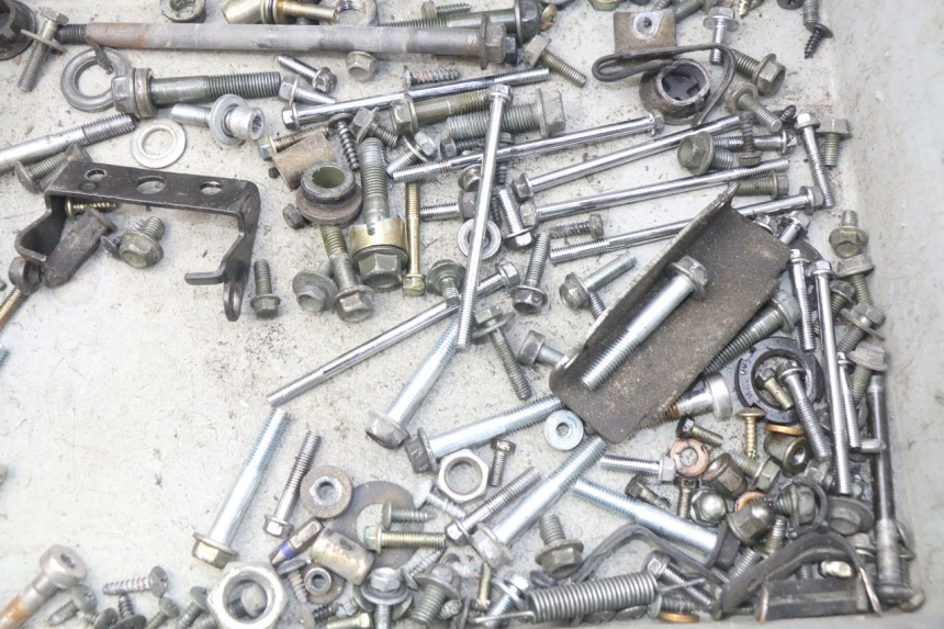 photo de ZAK SCHROEVEN EN BEVESTIGINGSMATERIAAL PEUGEOT TWEET ACTIVE 4T 50 (2018 - 2022) - Detail van het onderdeel