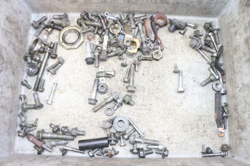 photo de ZAK SCHROEVEN EN BEVESTIGINGSMATERIAAL PEUGEOT TWEET PRO CARGO 50 (2018 - 2022) - Hoofdaanzicht