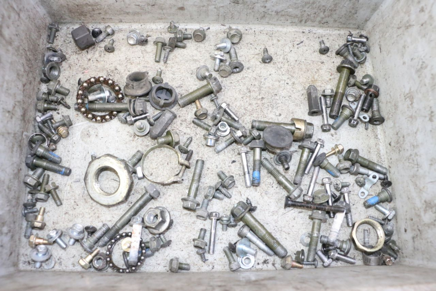 photo de ZAK SCHROEVEN EN BEVESTIGINGSMATERIAAL PEUGEOT TWEET PRO CARGO 50 (2018 - 2022) - Hoofdaanzicht