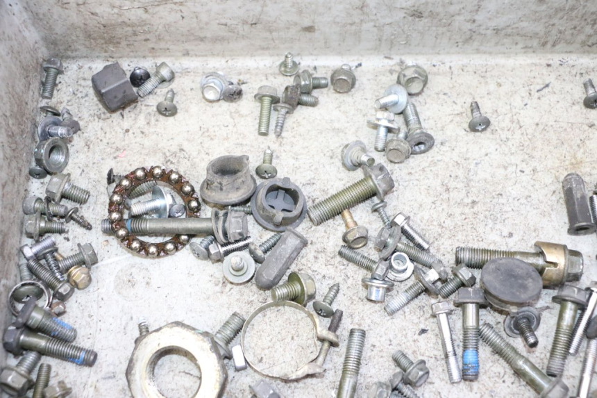 photo de ZAK SCHROEVEN EN BEVESTIGINGSMATERIAAL PEUGEOT TWEET PRO CARGO 50 (2018 - 2022) - Detail van het onderdeel