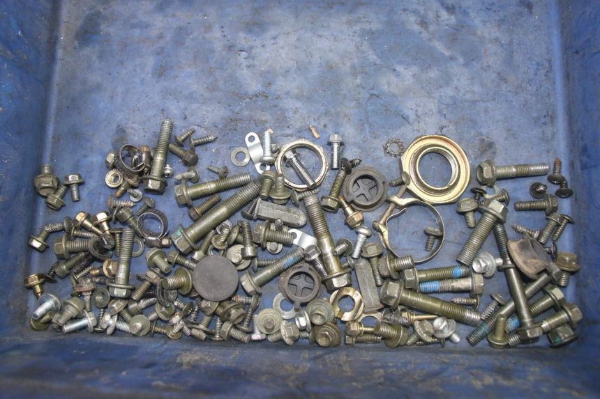 photo de ZAK SCHROEVEN EN BEVESTIGINGSMATERIAAL PEUGEOT TWEET PRO EFI 4T 50 (2021 - 2022) - Hoofdaanzicht