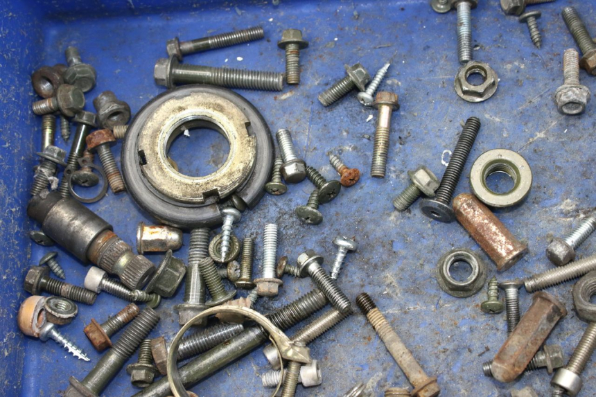 photo de ZAK SCHROEVEN EN BEVESTIGINGSMATERIAAL EUROCKA VIRTUALITY GT 4T 50 (2011 - 2017) - Zoom op gebruiksstaat