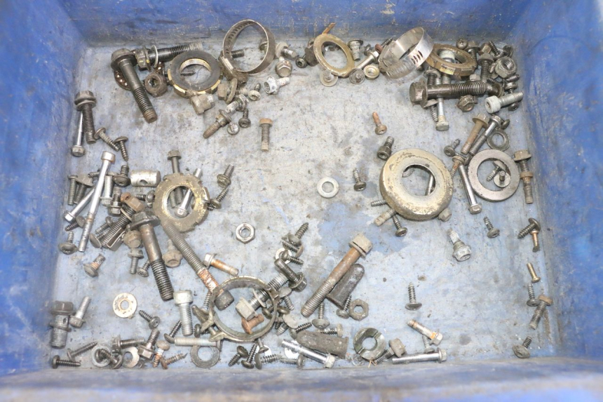 photo de ZAK SCHROEVEN EN BEVESTIGINGSMATERIAAL PEUGEOT VIVACITY NEW 4T 50 (2008 - 2017) - Hoofdaanzicht