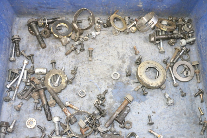 photo de ZAK SCHROEVEN EN BEVESTIGINGSMATERIAAL PEUGEOT VIVACITY NEW 4T 50 (2008 - 2017) - Detail van het onderdeel