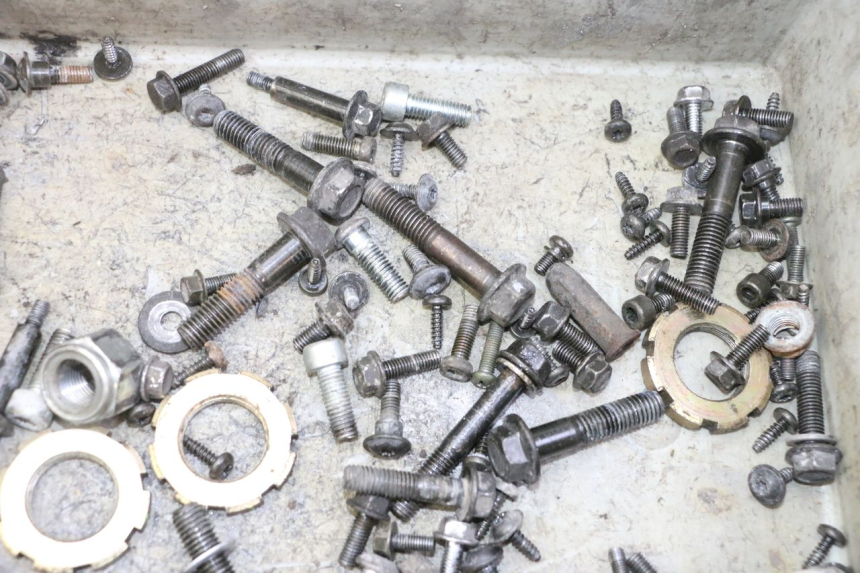 photo de ZAK SCHROEVEN EN BEVESTIGINGSMATERIAAL PEUGEOT VIVACITY NEW 4T 50 (2008 - 2017) - Technische close-up