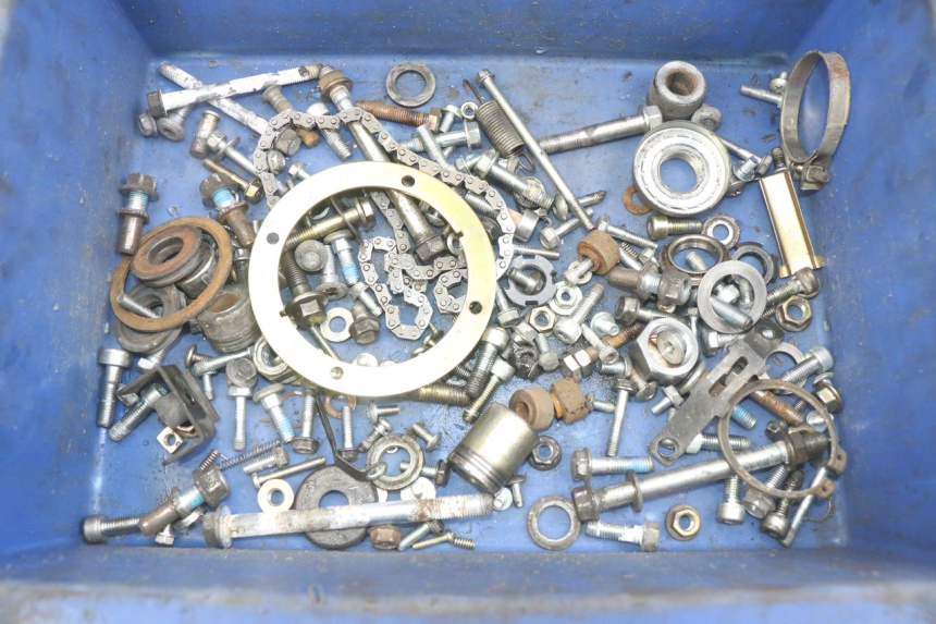 photo de ZAK SCHROEVEN EN BEVESTIGINGSMATERIAAL DAELIM VJ ROADWIN FI 125 (2008 - 2017) - Hoofdaanzicht