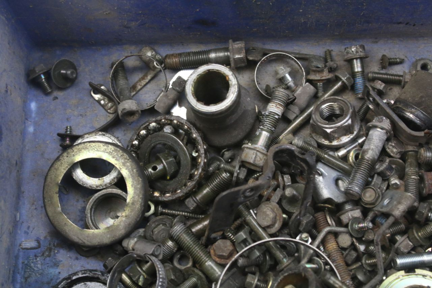 photo de ZAK SCHROEVEN EN BEVESTIGINGSMATERIAAL KYMCO X-CITING XCITING 400 (2014 - 2018) - Zoom op gebruiksstaat