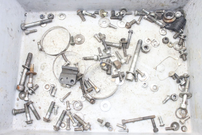 photo de ZAK SCHROEVEN EN BEVESTIGINGSMATERIAAL MBK X-LIMIT XLIMIT 50 (2003 - 2006) - Hoofdaanzicht