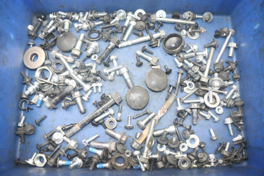 photo de ZAK SCHROEVEN EN BEVESTIGINGSMATERIAAL YAMAHA XMAX X-MAX ABS 125 (2017 - 2020) - Hoofdaanzicht