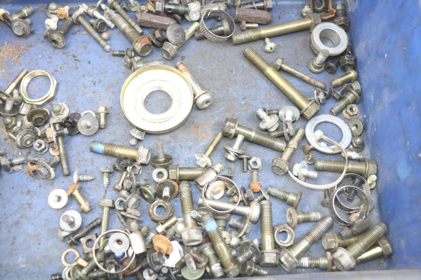 photo de ZAK SCHROEVEN EN BEVESTIGINGSMATERIAAL KYMCO X-TOWN XTOWN 125 (2016 - 2021) - Zoom op gebruiksstaat