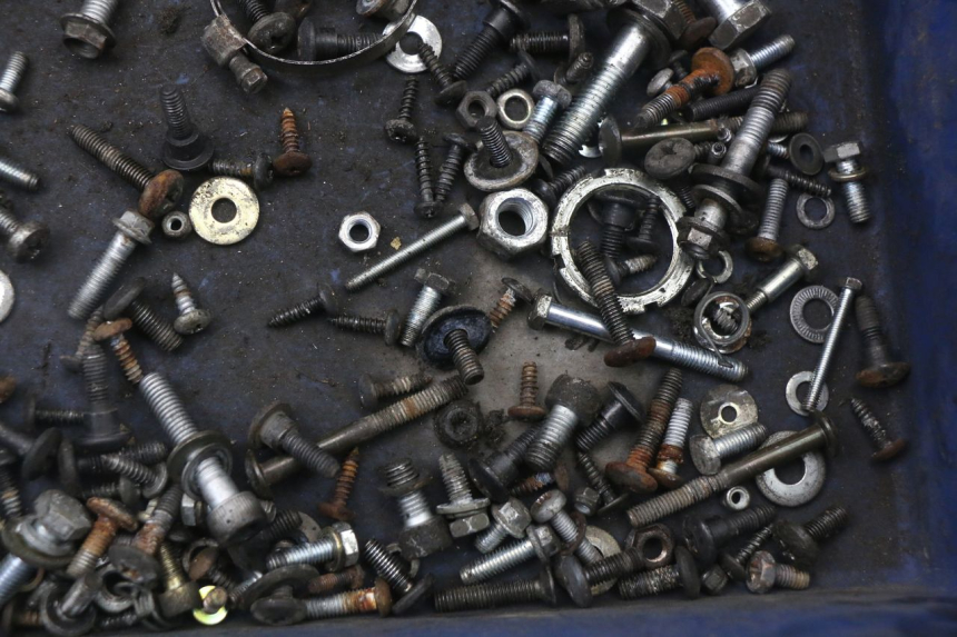 photo de ZAK SCHROEVEN EN BEVESTIGINGSMATERIAAL PIAGGIO X8 125 (2004 - 2007) - Technische close-up