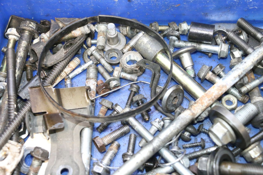 photo de SCHROEFBAG SCHROEVEN HONDA XRV AFRICA TWIN 750 (1990 - 1992) - Andere kijkhoek