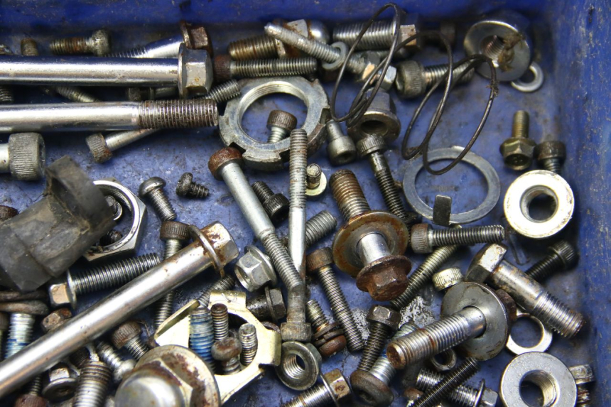 photo de ZAK SCHROEVEN EN BEVESTIGINGSMATERIAAL YAMAHA XV VIRAGO 750 (1984 - 1998) - Technische close-up