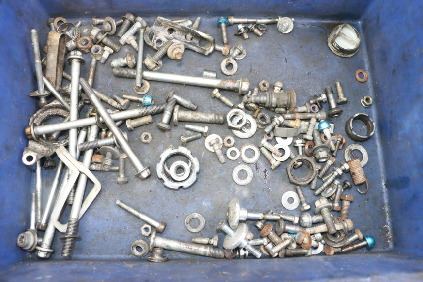 photo de ZAK SCHROEVEN EN BEVESTIGINGSMATERIAAL YAMAHA YZ-F YZF 250 (2007 - 2013) - Hoofdaanzicht