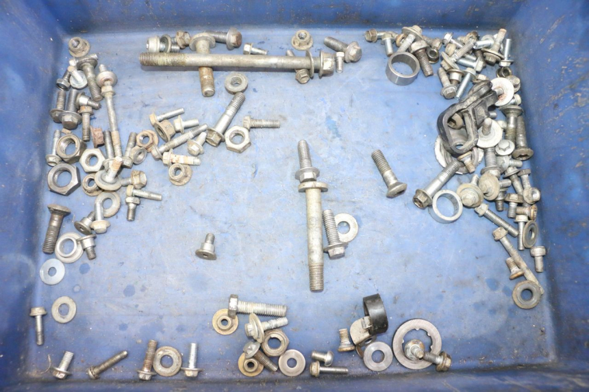 photo de ZAK SCHROEVEN EN BEVESTIGINGSMATERIAAL YAMAHA YZ-F YZF 250 (2014 - 2018) - Hoofdaanzicht