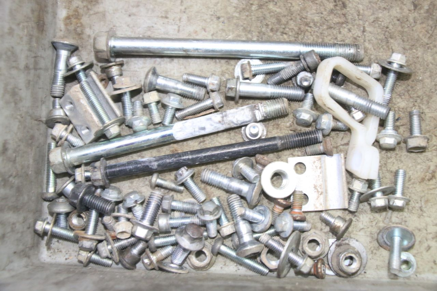 photo de ZAK SCHROEVEN EN BEVESTIGINGSMATERIAAL YAMAHA YZ 85 (2022 - 2025) - Hoofdaanzicht