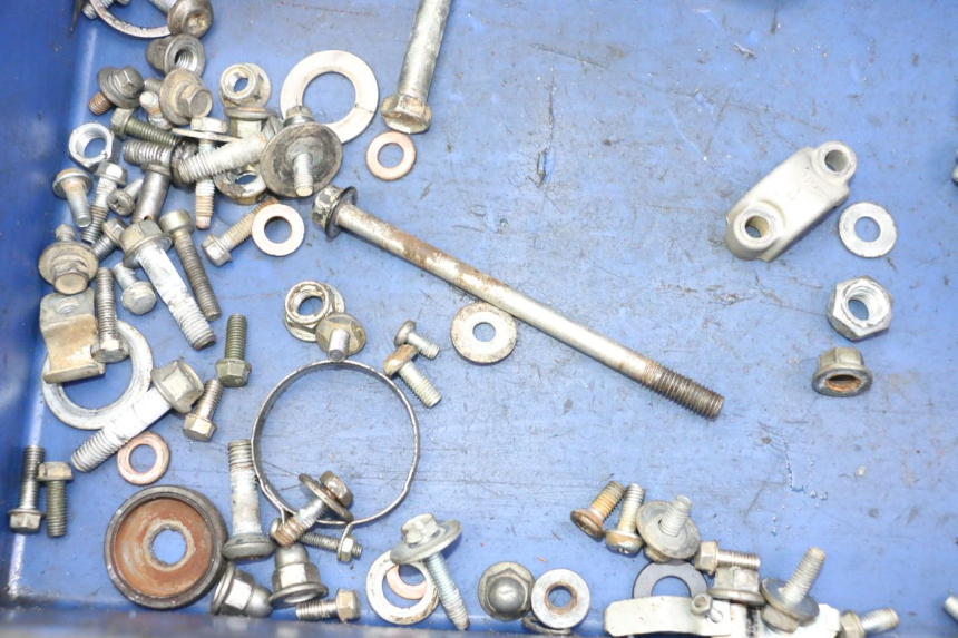 photo de ZAK SCHROEVEN EN BEVESTIGINGSMATERIAAL YAMAHA YZ 85 (2002 - 2018) - Zoom op gebruiksstaat