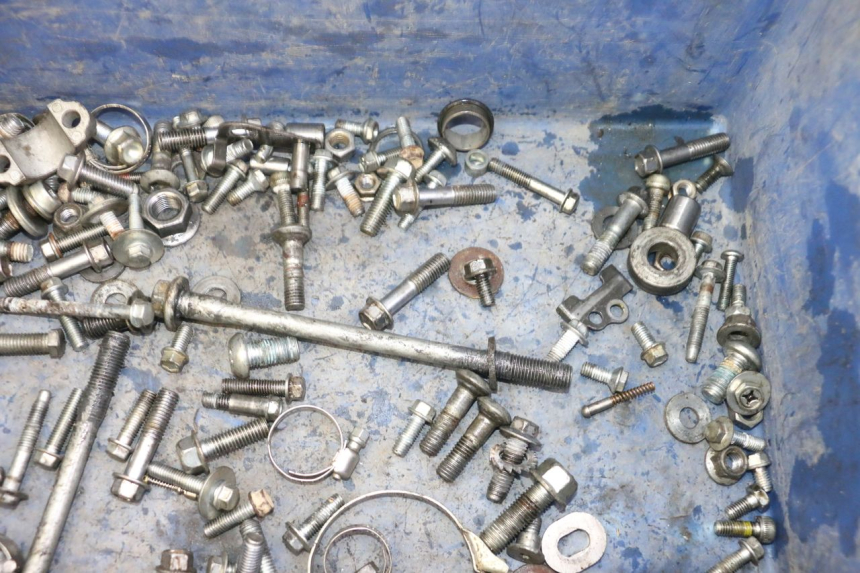 photo de ZAK SCHROEVEN EN BEVESTIGINGSMATERIAAL YAMAHA YZF YZ-F 450 (2014 - 2016) - Detail van het onderdeel